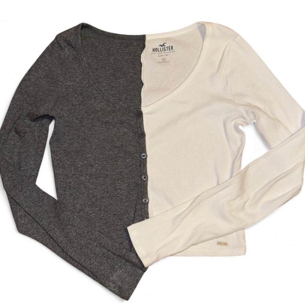 Hollister Two-Tone Long-Sleeve Baby Tee – Medium